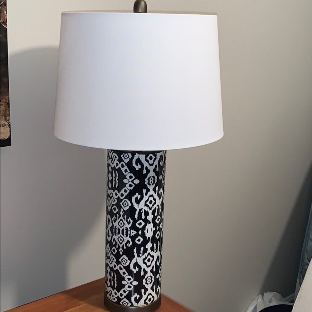 Navy/White Lamp